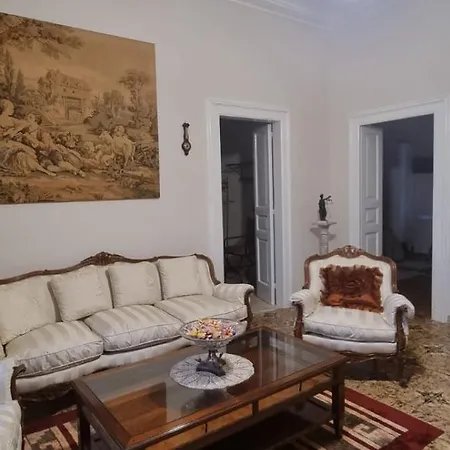 Enza Domus Apartman *